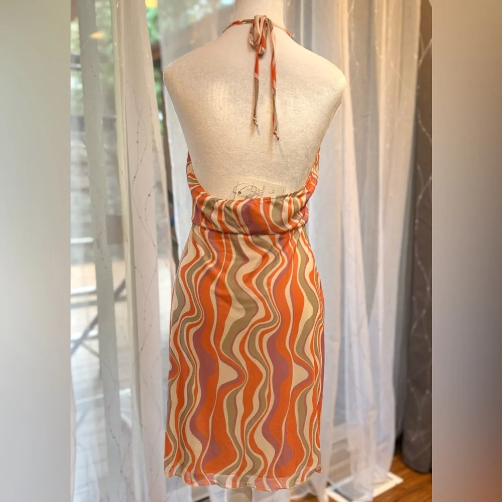 NWT Show‎ Me Your Mumu Outgoing Mini Dress Wavy Striped Size M *FLAW* - Picture 3 of 11